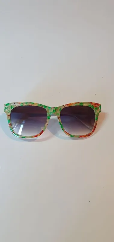 Очки пляжные Dolce &Gabbana 6 Очки пляжные Dolce &Gabbana 6