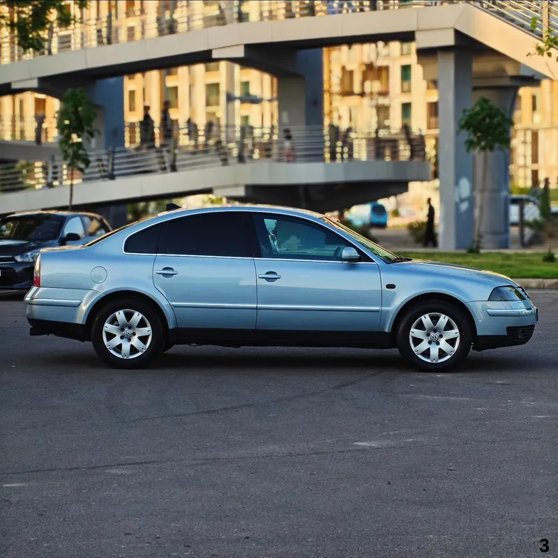 Volkswagen Passat, 2001, 2.8 л, в хорошем состоянии — фото 2
