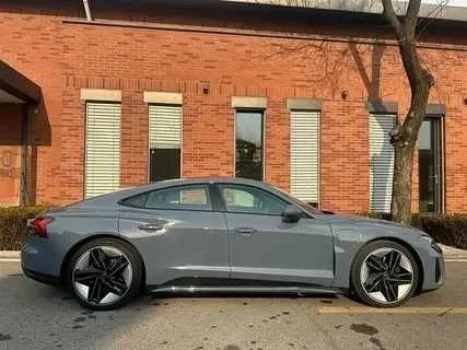 Audi e-tron GT boshlangich 30% tolov bilan nasiya savdo asosida 2 Audi e-tron GT boshlangich 30% tolov bilan nasiya savdo asosida 2