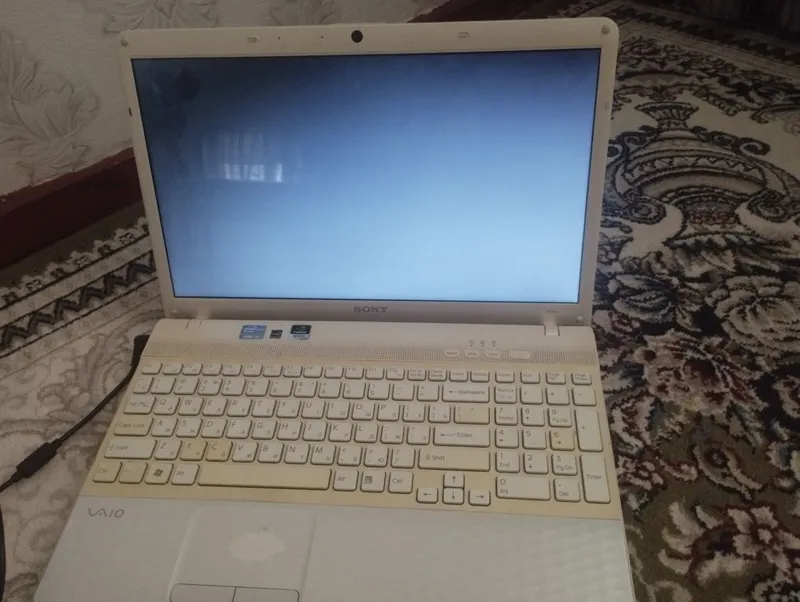 Наудбук сатылады Sony vaio intel core i3 — фото 1