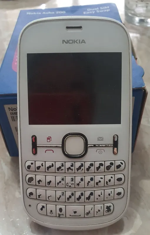 Samsung, nokia telefonlar 3