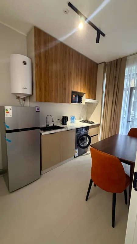 TOWER UP turar joy majmuasida ijara, 44 m², yevro-1 xonali 8