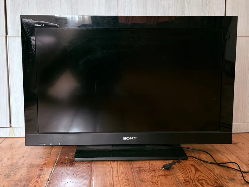 Продается телевизор Sony bravia 1 Продается телевизор Sony bravia 1