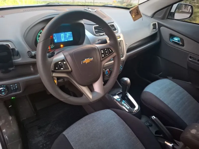 Chevrolet cobalt — фото 4