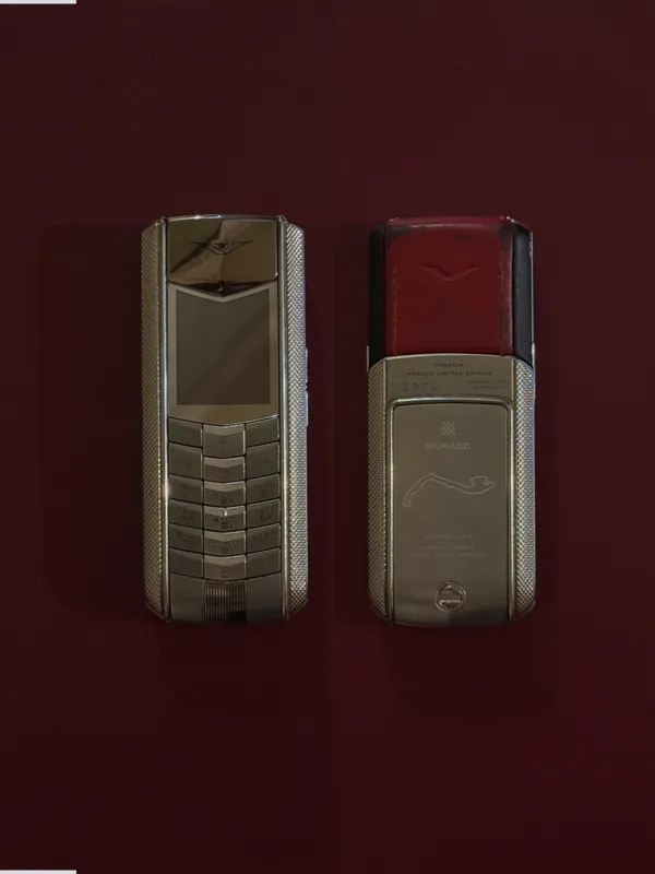 VERTU Ascent Monaco Limited Edition, telefon