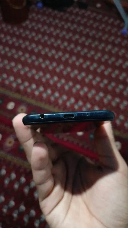 TECNO POVA 2 LE7n madel 4/128 lik igravoy rejimibo 6