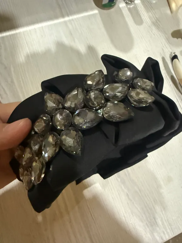 Заколка абадок 1 Заколка абадок 1