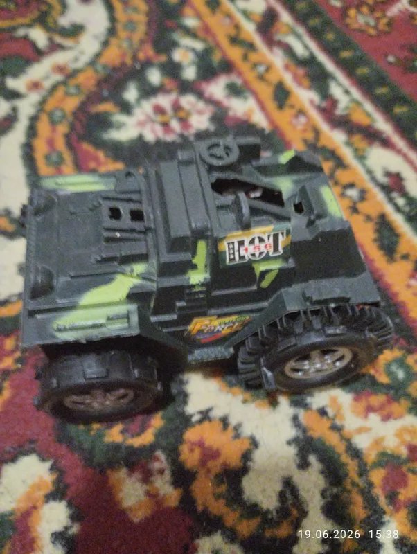 Bolalar uchun mashina tankcha