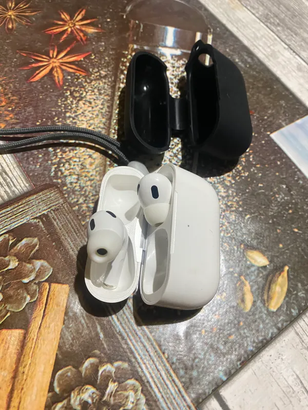 AirPods Pro 1 AirPods Pro 1