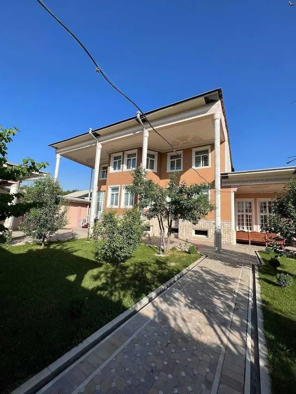 дом 10 соток Яккасарайский район. улица А.Каххара. Тойхона Яккасарай 4