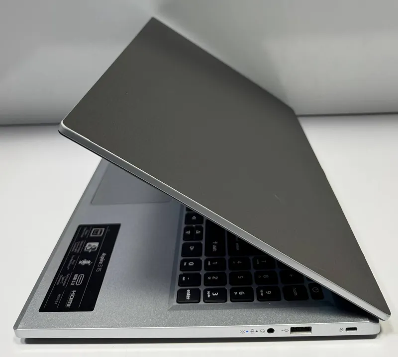 Ноутбук Acer 4 Ноутбук Acer 4