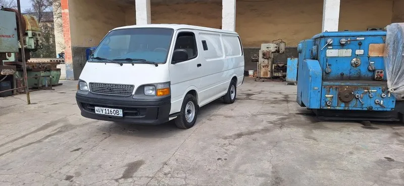 Toyota Niasse фургон 2003 год 1