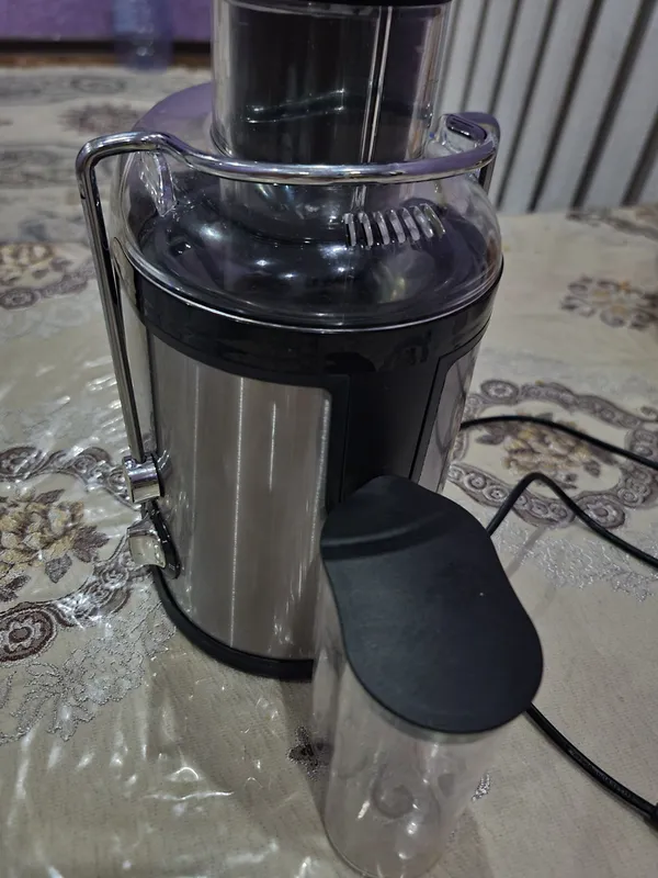 Соковыжималка Bosch 1 Соковыжималка Bosch 1