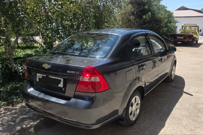 A’lo Chevrolet Nexia 3 avtomobili sotiladi 4