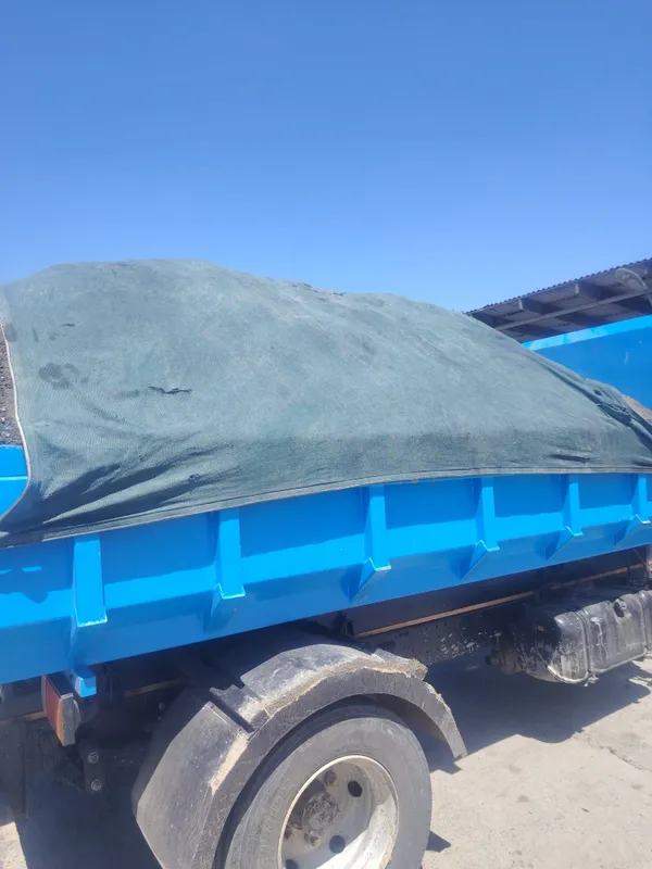 Isuzu xizmati, katta o'lchamdagi yuk xizmati