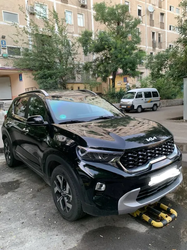 Kia Sonet 3 pozitsiya full