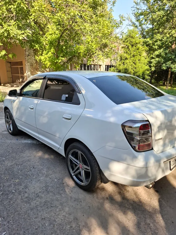 Продаётся кбальт равон 2019 год, пробег 65990 4