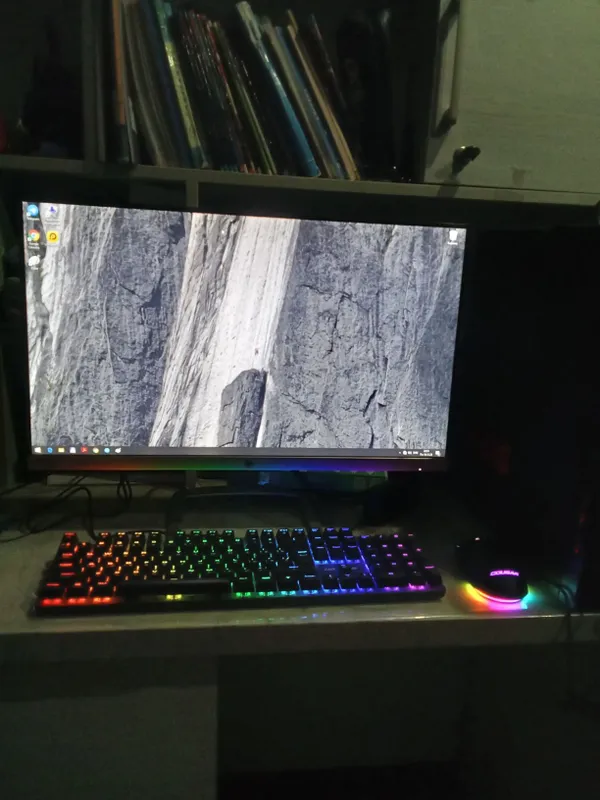 Продаётся мощный ПК, цена 250$, корпус RGB 2 Продаётся мощный ПК, цена 250$, корпус RGB 2