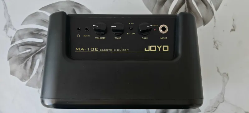Комбоусилитель JOYO MA-10E