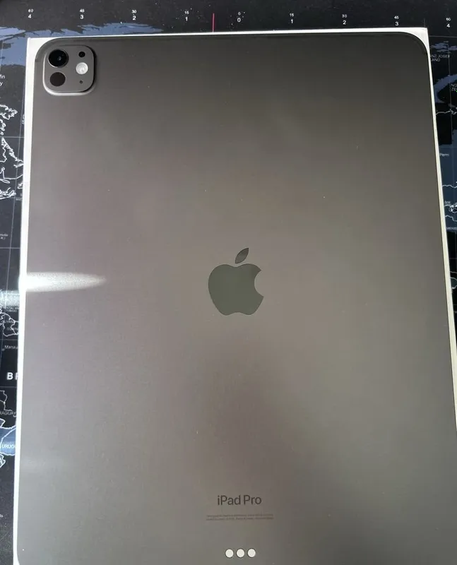iPad Pro, 13 дюймов, M4, 256 ГБ 3