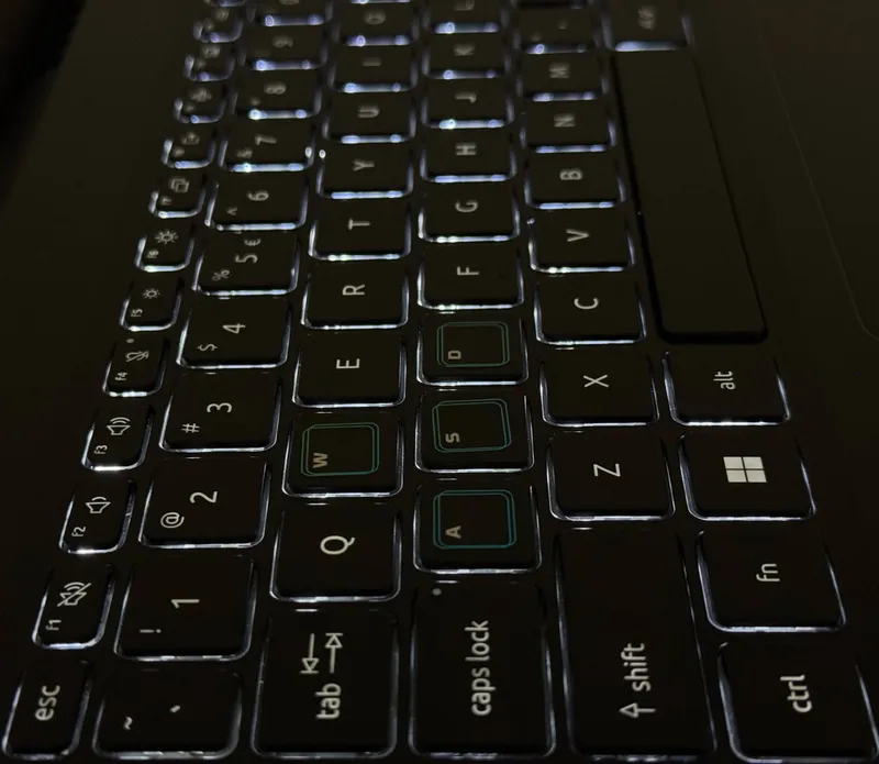 Acer Nitro V15 — i7 12620H / RTX 4060 8GB / 16GB — фото 7