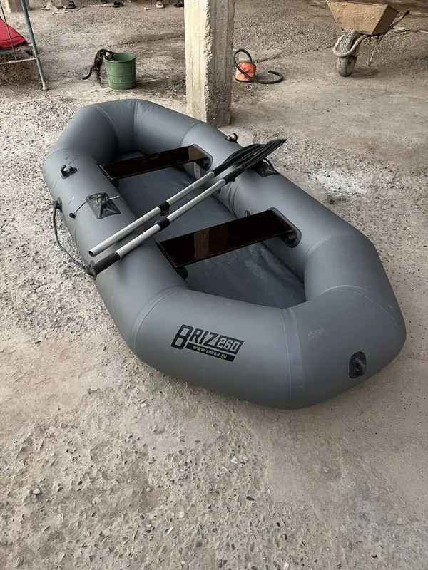 Lodka Briz 260 yangi sostayana 1 Lodka Briz 260 yangi sostayana 1