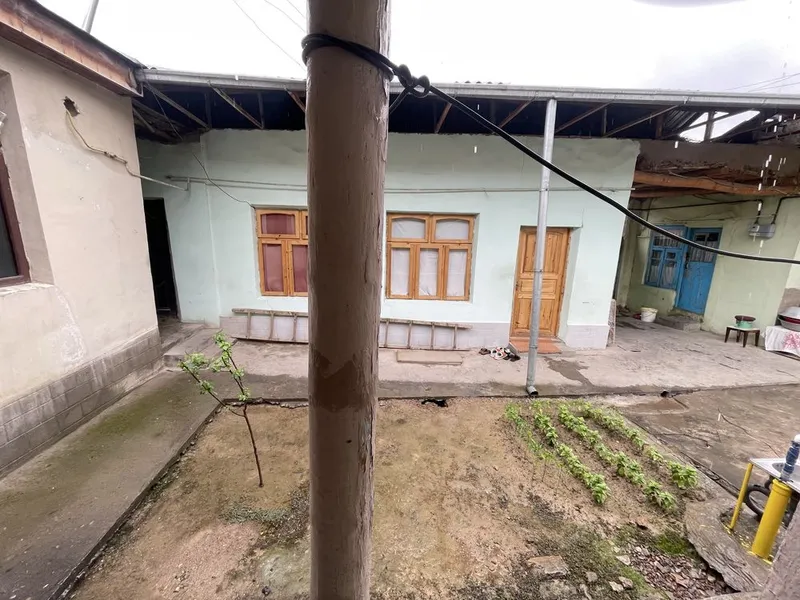 Uy hovli Srochniyga sotiladi eski shaharda — фото 2