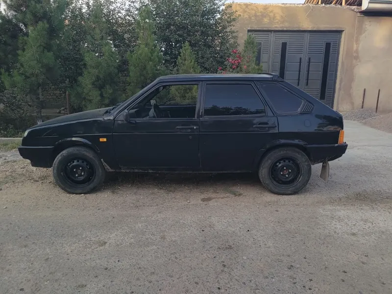 Lada samara 2109 1