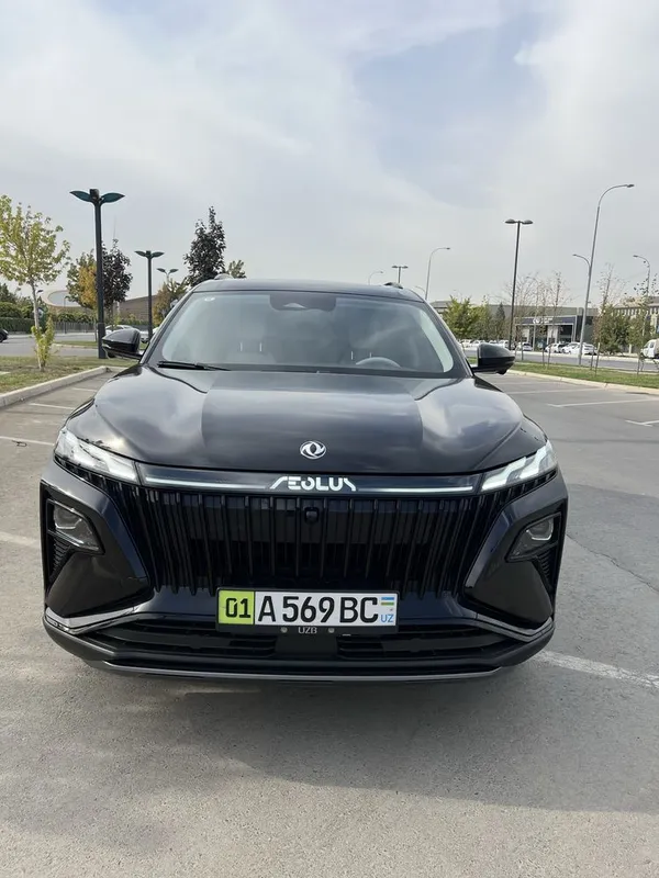 Dongfeng Aeolus Huge Hybrid 1 Dongfeng Aeolus Huge Hybrid 1