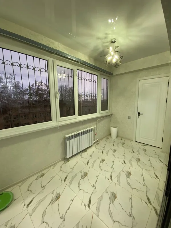 Продам 5 комнат на м. Космонавтов — фото 1 Продам 5 комнат на м. Космонавтов — фото 1