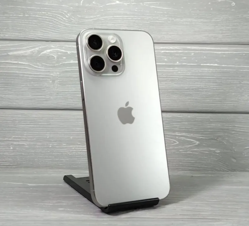 iPhone 15 Pro Max 4 iPhone 15 Pro Max 4