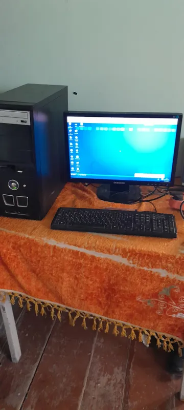 kampyuter sotiladi 400mingga bervoraman 4