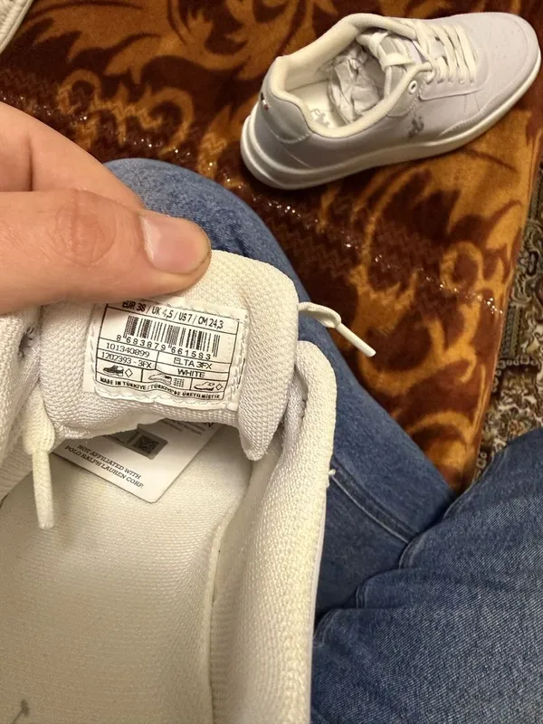 Продам кроссовки us polo