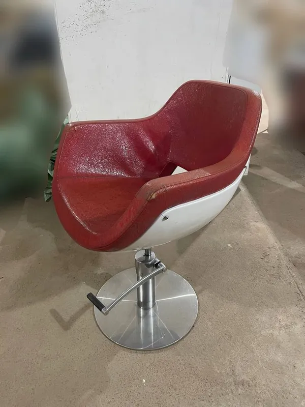 Kreslo dlya salon