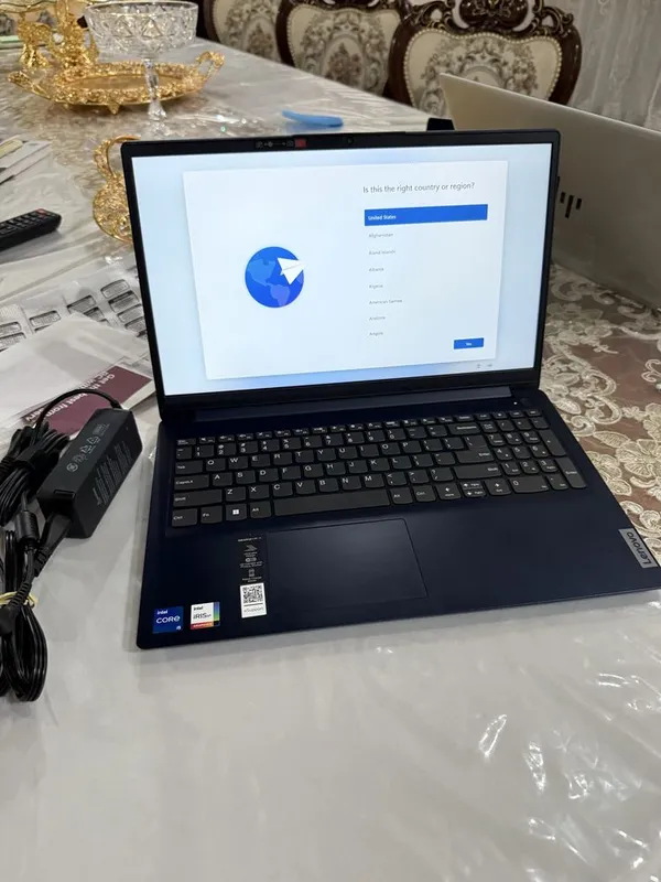 Lenovo IDEAPAD 15.6 15/16GB/512GB CPU:Intel i5-1334U IdeaPad 1 15IRU7 1