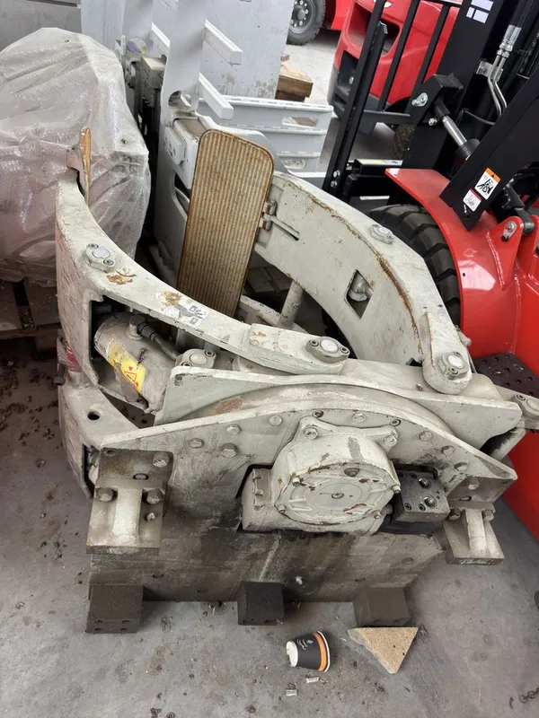 Forklift uchun Roll Clamp 1.8 metr Qog‘oz rulon va bochka ushlagich — фото 1