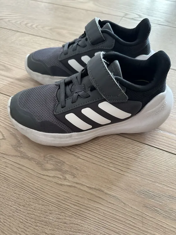 Кроссовки на мальчика adidas — фото 1