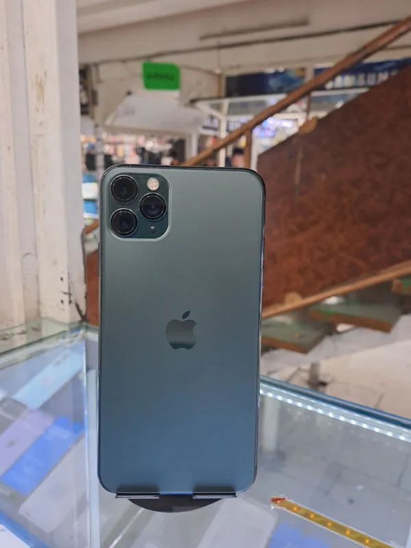 Sotiladi: iPhone 11 Pro Max