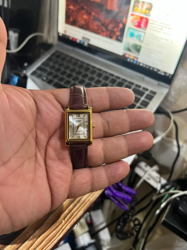 Casio стильные женские часы 4