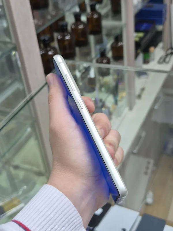 Samsung S21 FE 8/256 ГБ, идеальное состояние, полный комплект 3