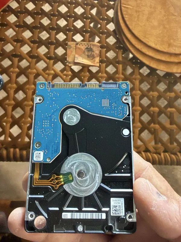 SSd disk продам дешево 1TB — фото 1