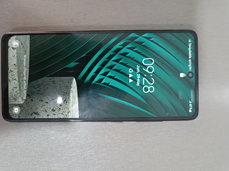 Samsung galaxsi a51 — фото 1