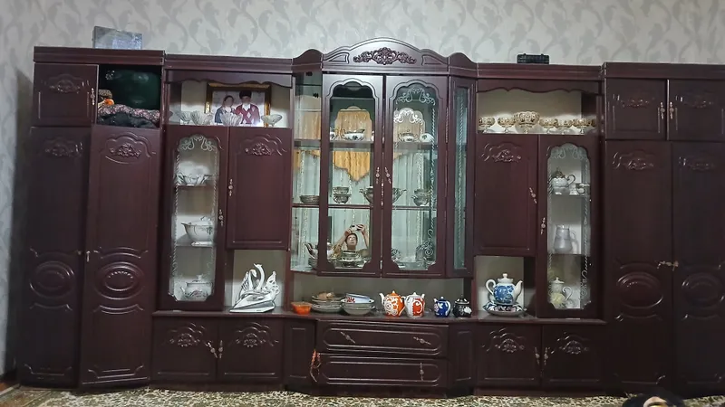 Продаётся стенка, состояние мебели хорошее 1 Продаётся стенка, состояние мебели хорошее 1