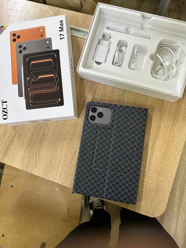 Iphone 17 max Ipad