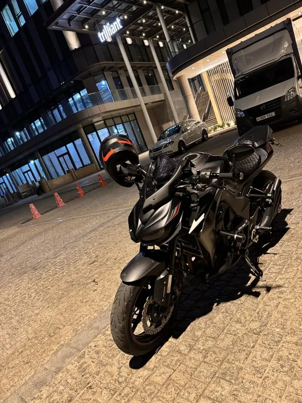 Kawasaki Z1000 мото в идеальном состоянии в ДТП не участвовал