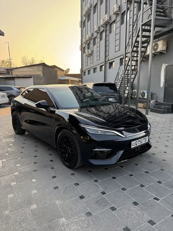 BYD Yuan up 2025 yil 3 BYD Yuan up 2025 yil 3