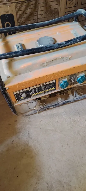 Generator dvijok benzinda iwlidi