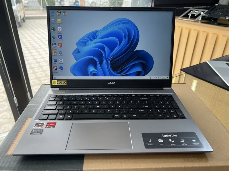 Acer Aspire Lite AL15-41 | Ryzen 7 | 16/512 3 Acer Aspire Lite AL15-41 | Ryzen 7 | 16/512 3