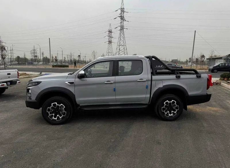 JAC T9 Lakshriy yuqori texnologiya 2 JAC T9 Lakshriy yuqori texnologiya 2