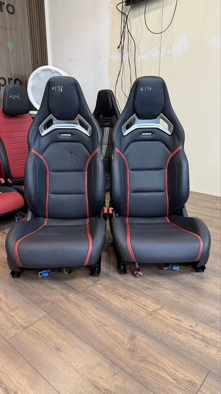 RECARO. W117 4.5 amg. 1 RECARO. W117 4.5 amg. 1